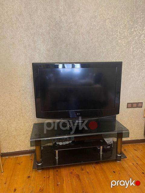 LG televizor və şüşə-metal TV stendi - Brend: LG - Ekran tipi — Novxanı