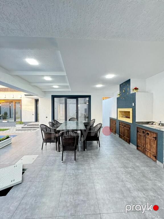 Satılır 4 otaqlı həyət evi/bağ evi 200 m² — Ev, villa, Bakı (11)