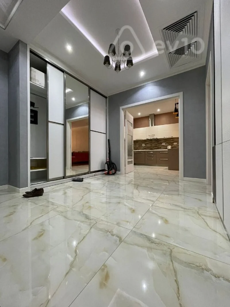 3 otaqlı mənzil, 102 m², Səid Rüstəm küçəsi — kirayə — Mənzil, Bakı (12)