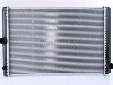Toyota Auris su radiatoru — Bakı