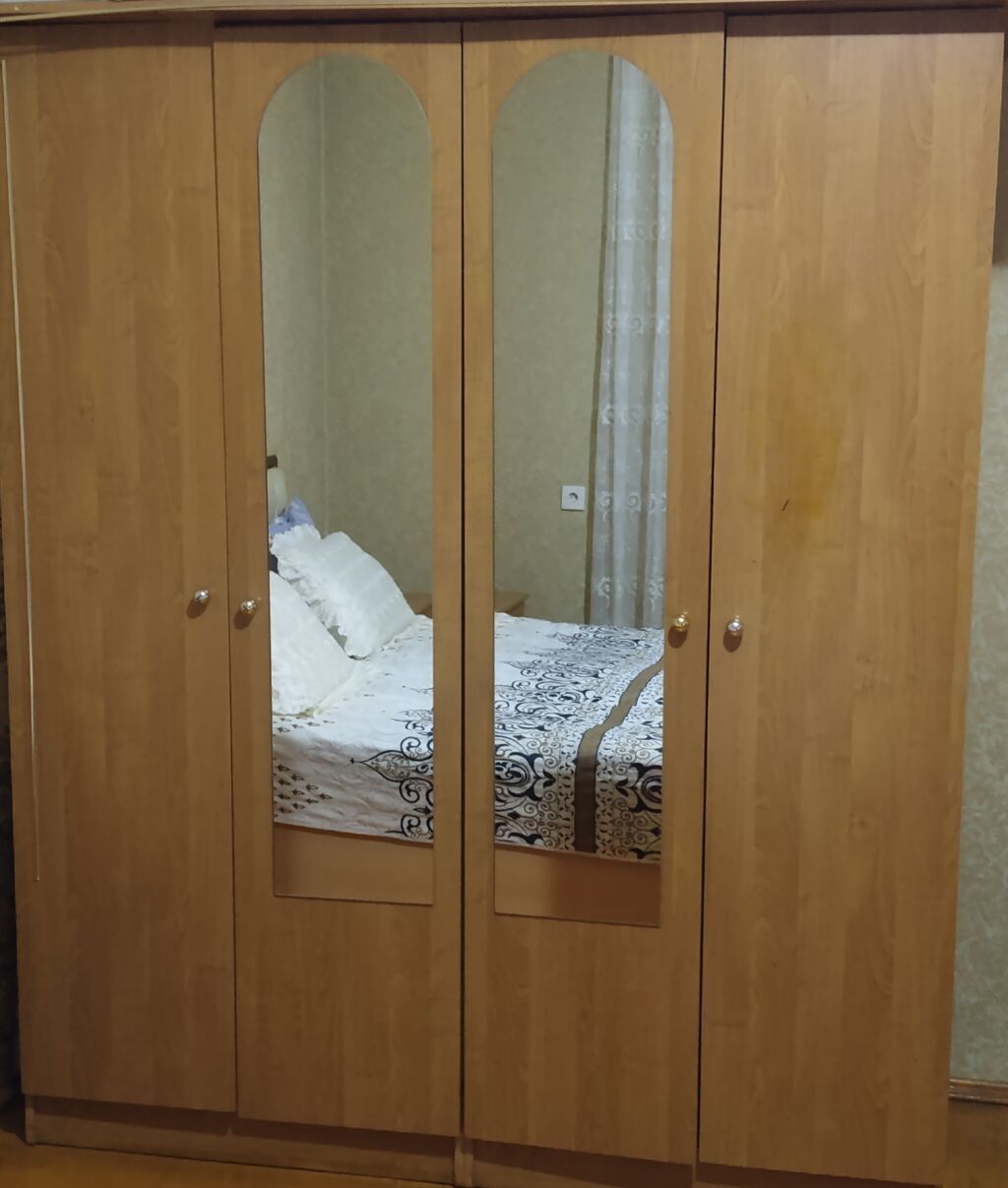 İşlənmiş, 4 qapılı, Güzgülü, Qəhvəyi, Taxta, Açılan, Düz dolab — Şkaflar, Mehdiabad