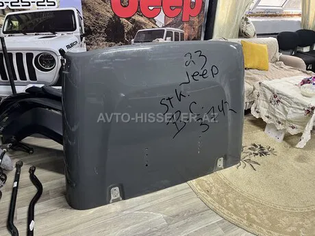 Jeep Wrangler kapotu — Bakı
