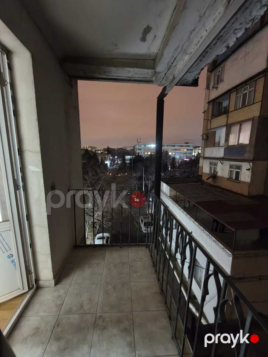 Satılır 1 otaqlı köhnə tikili 37 m² — Mənzil, Bakı (12)