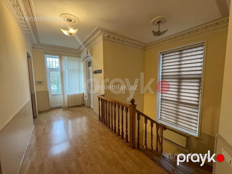 Günlük 4 otaqlı Həyət evi / Villa, 212 m², Quba — Ev, villa, Quba (9)