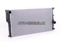BMW F30 su radiatoru — Bakı