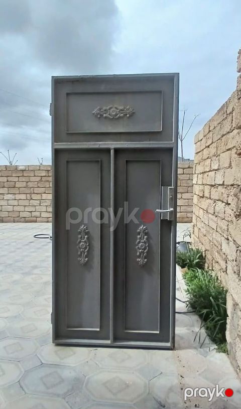 Demir qapi 2/1m 160azn qiymet sondur Vişnovka 5650 leli — Bakı