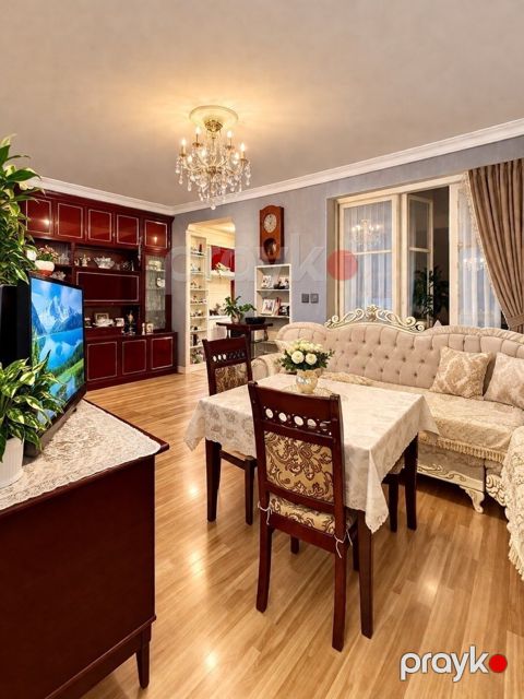 Satılır 3 otaqlı köhnə tikili 65 m² — Bakı