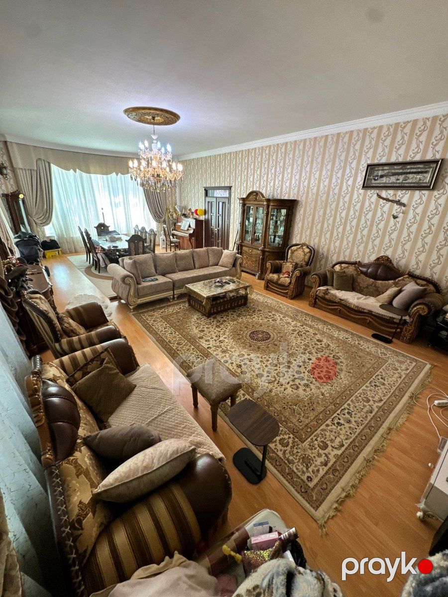 Villa, Saray qəs — Ev, villa, Bakı (10)