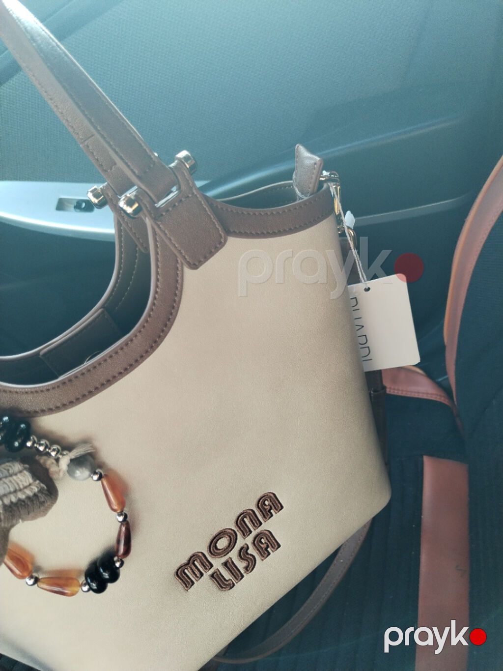 2 gun bundan qabaq Phardi magazasindan 80 azn-e almisham. ve daha — Çantalar, çamadanlar, cüzdanlar, Bakı (3)
