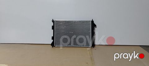 "Kia Sorento 2021" su radiatoru — Bakı