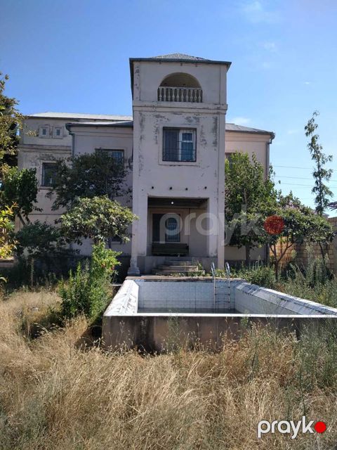 Satılır 9 otaqlı həyət evi/bağ evi 420 m² — Bakı
