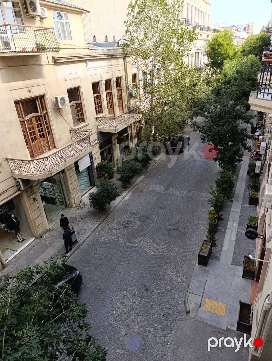 Satılır 3 otaqlı köhnə tikili 75 m² — Mənzil, Bakı (8)