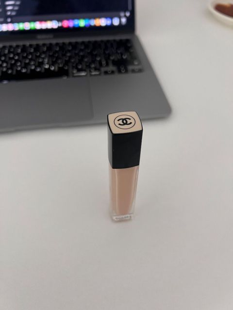 Original Chanel konsiler, B10 (03) rəng. Adore-dan alınıb. Çox az — Bakı