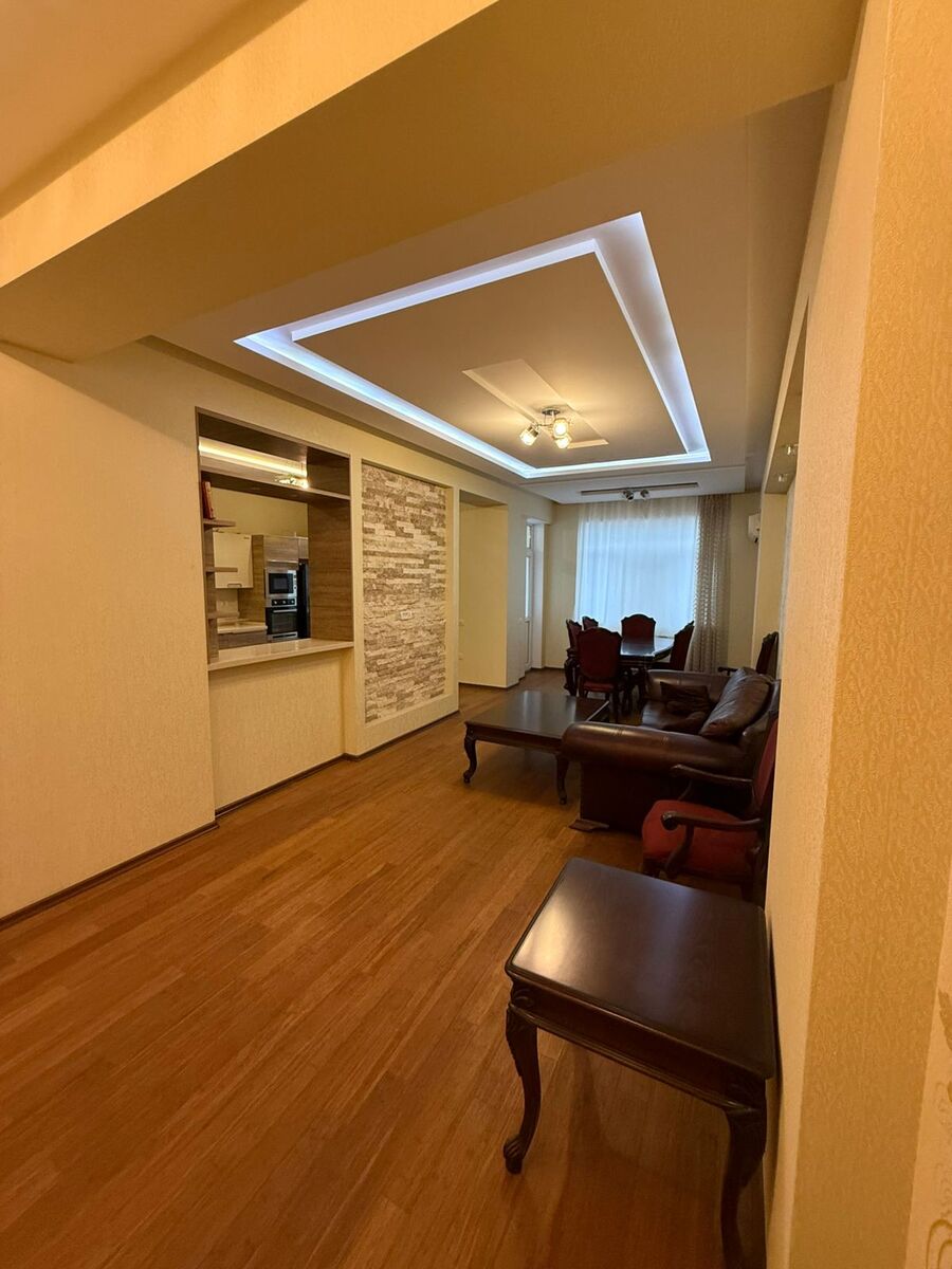 Satılır 5 otaqlı yeni tikili 200 m² — Mənzil, Bakı (6)