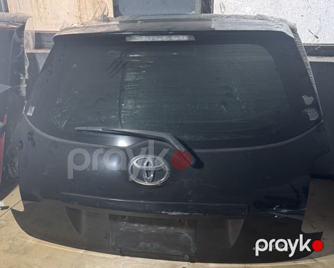 "Toyota Auris" baqajı — Bakı