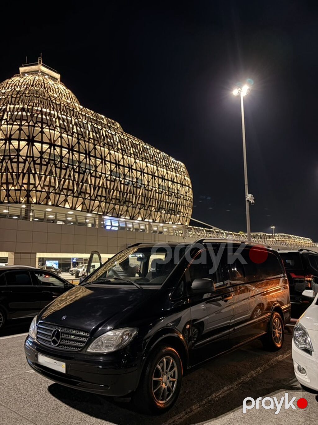 Mercedes‑Benz Vito – qara rəngli, uzun kuzovlu miniven 77-OT-208 — Avtomobillər, Digah (4)