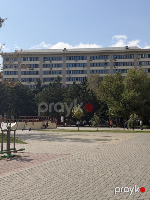 Satılır 2 otaqlı köhnə tikili 52 m² — Bakı