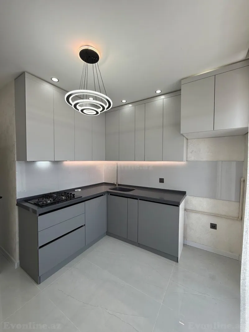 Satılır 3 otaqlı Mənzil Köhnə tikili 80 m² Bakı, Xətai r., Həzi Aslanov m., Həzi Aslanov — Mənzil, Bakı (8)