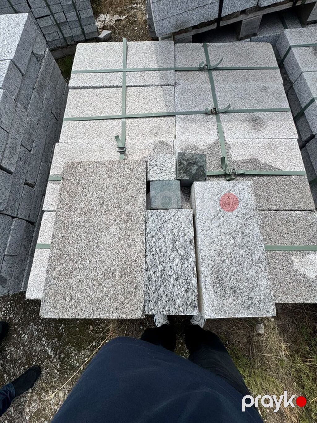 Bahali qranitlerdi 100 palete yaxin var.Növləri isə bunlardır — Plitka və örtü materialları, Sumqayıt (2)
