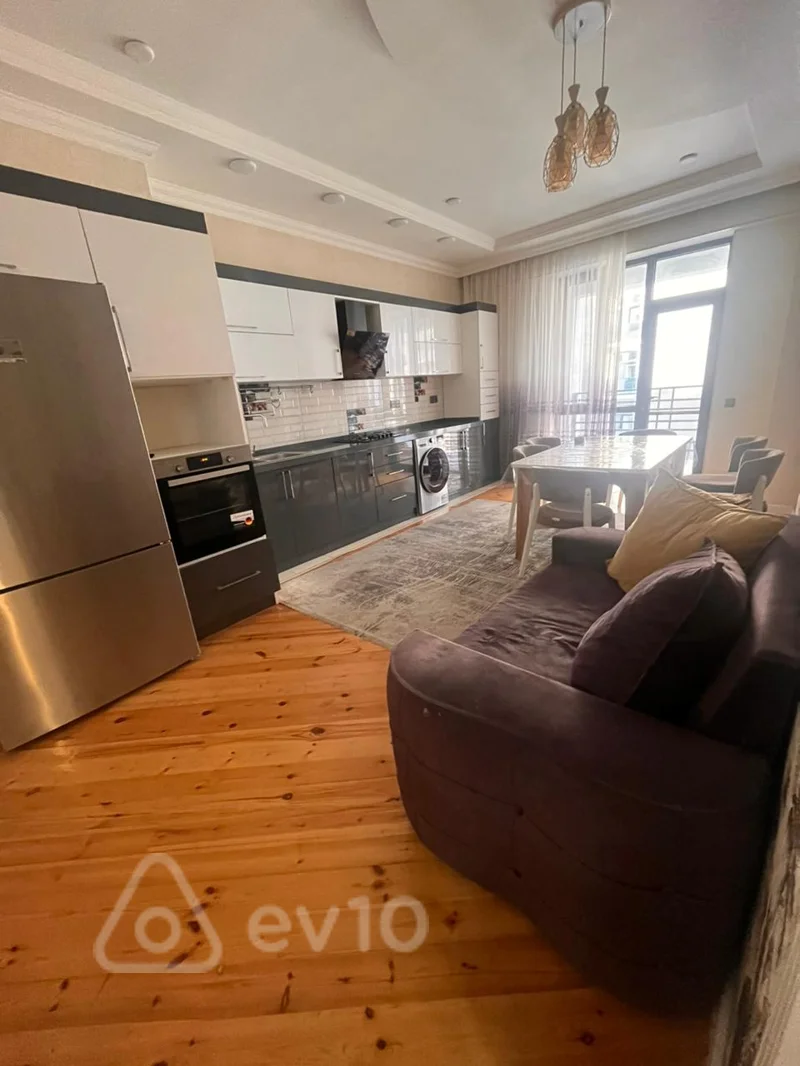 3 otaqlı mənzil, 135 m², Vladislav Plotnikov küçəsi — kirayə — Mənzil, Bakı (7)