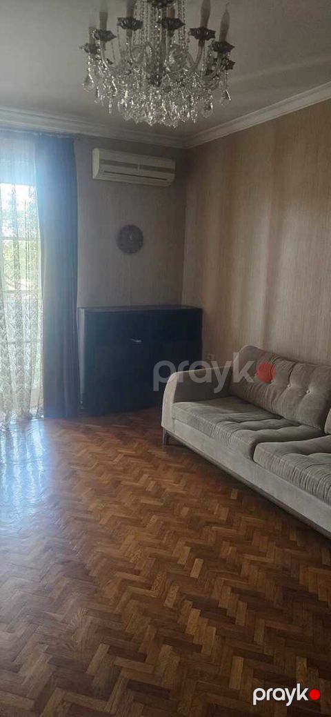 Satılır 2 otaqlı köhnə tikili 57 m² — Bakı