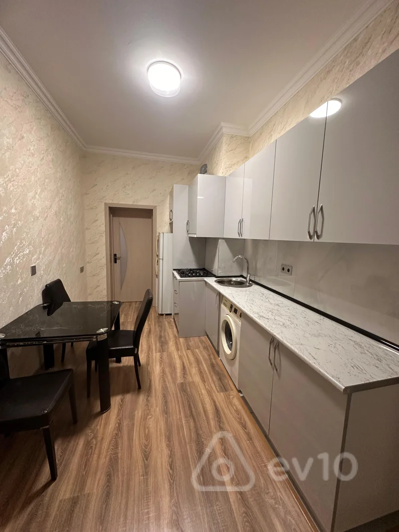 2 otaqlı mənzil, 80 m², Kamil Balakisiyev — kirayə — Mənzil, Bakı (8)