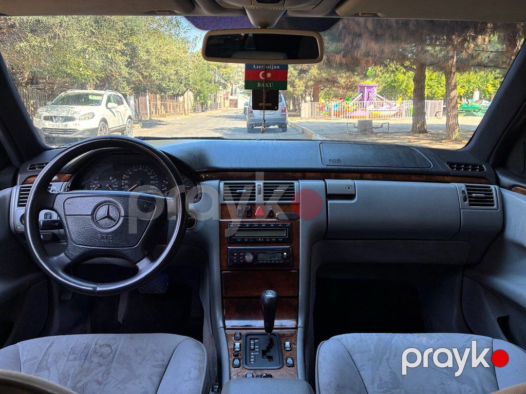 Mercedes E 240, 2.4 L, 1999 il, 389 000 km — Avtomobillər, Bakı (7)