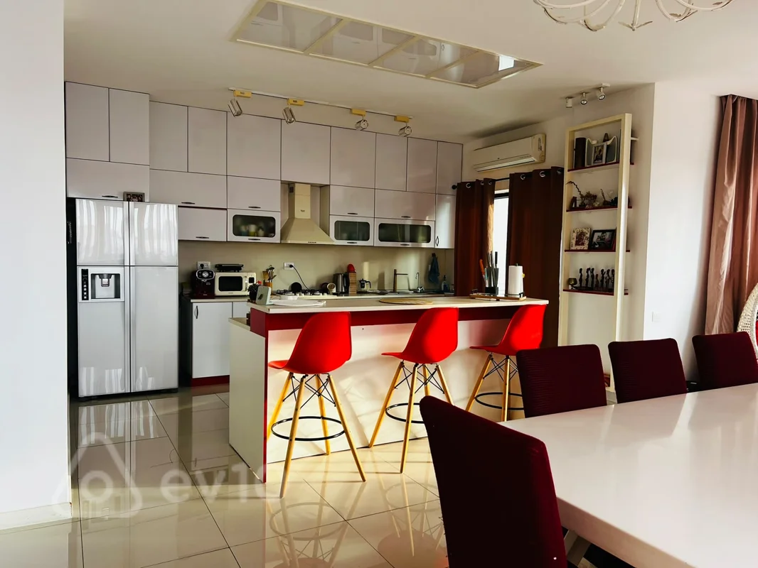 5 otaqlı mənzil, 224 m², Babək pr. 10 — Mənzil, Bakı (8)