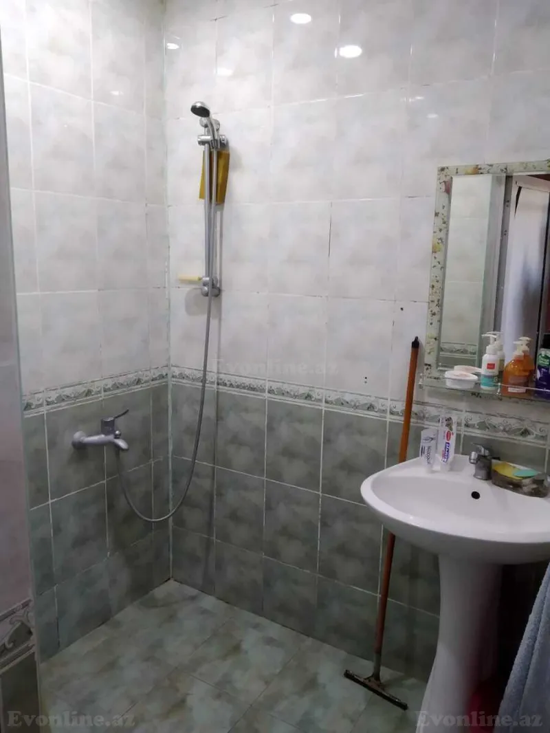 Satılır 3 otaqlı Mənzil Köhnə tikili 49 m² Bakı, Suraxanı r., Suraxanı — Mənzil, Bakı (2)