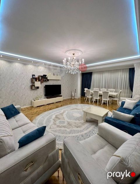 İcarəyə verilir 5 otaqlı yeni tikili 250 m² — Bakı