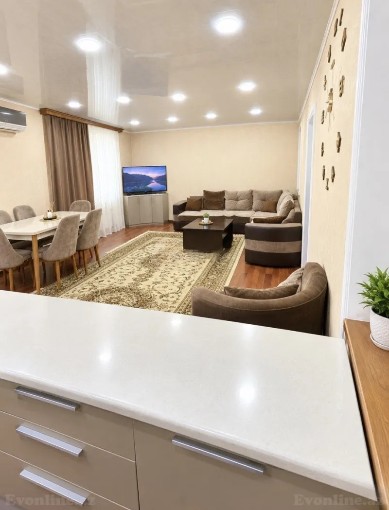 Satılır 3 otaqlı Mənzil Köhnə tikili 85 m² Bakı, Nəsimi r., Memar Əcəmi m., 4-cü mikrorayon — Bakı