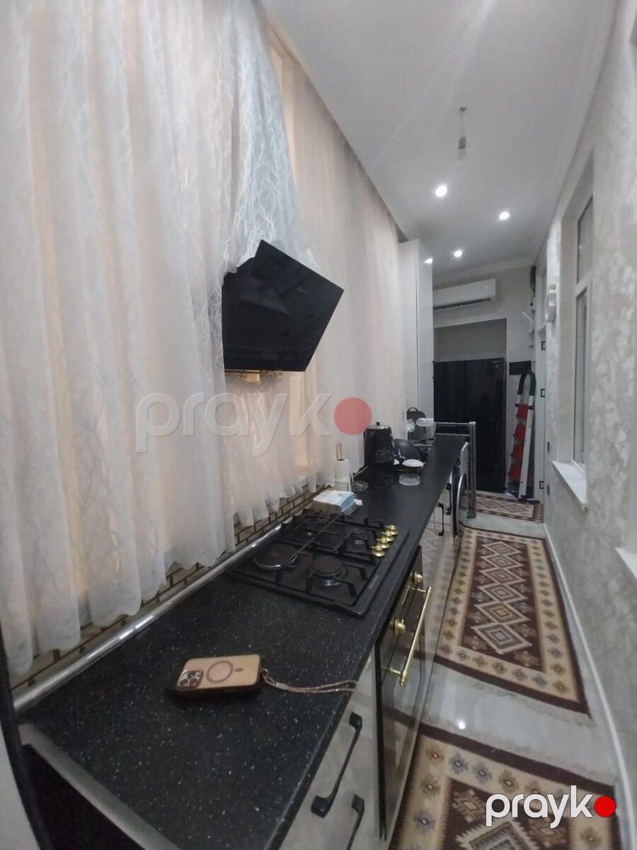 Həyət evi, Nizami küç — Ev, villa, Bakı (8)