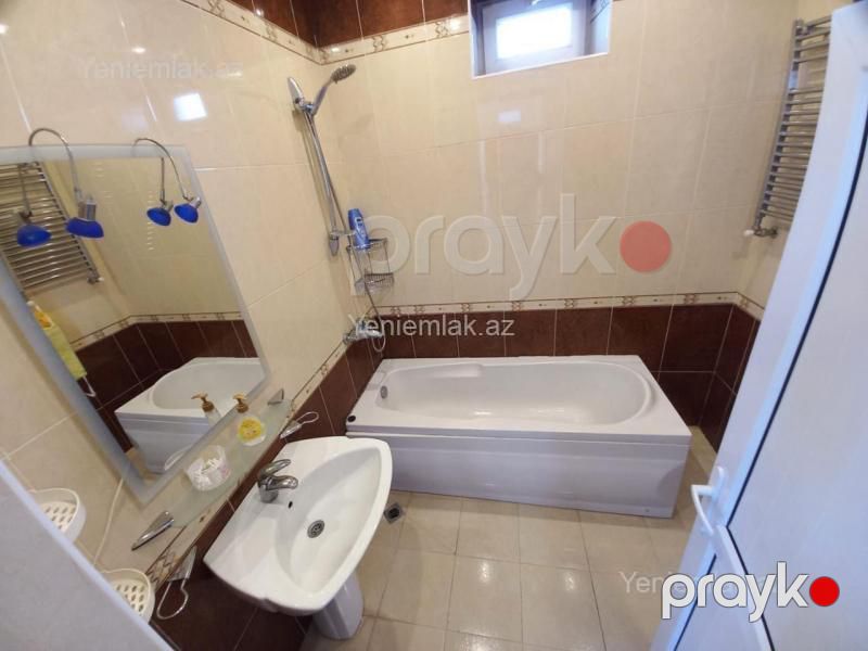 Günlük 4 otaqlı Həyət evi / Villa, 212 m², Quba — Ev, villa, Quba (11)