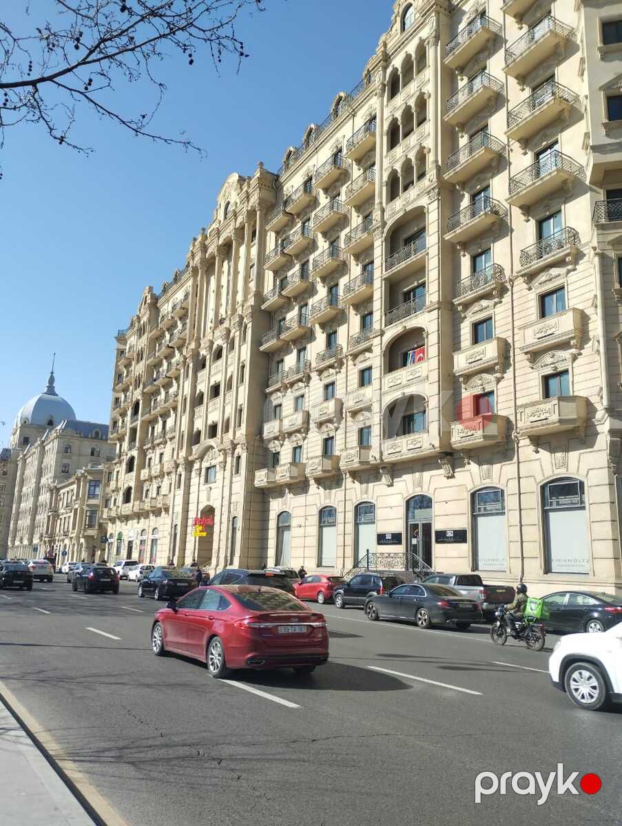 Satılır 4 otaqlı yeni tikili 208 m² — Mənzil, Bakı (2)