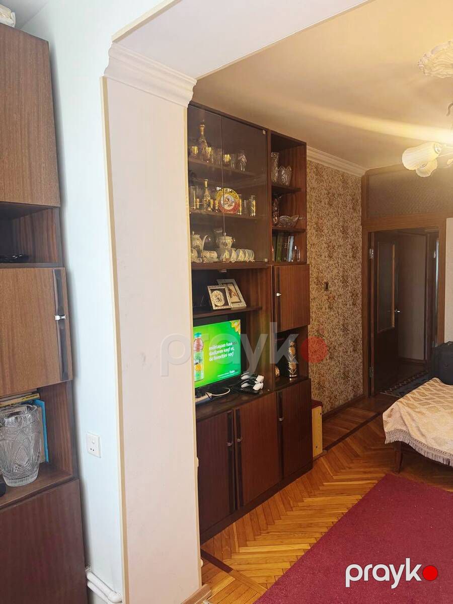 Satılır 4 otaqlı köhnə tikili 85 m² — Mənzil, Bakı (10)