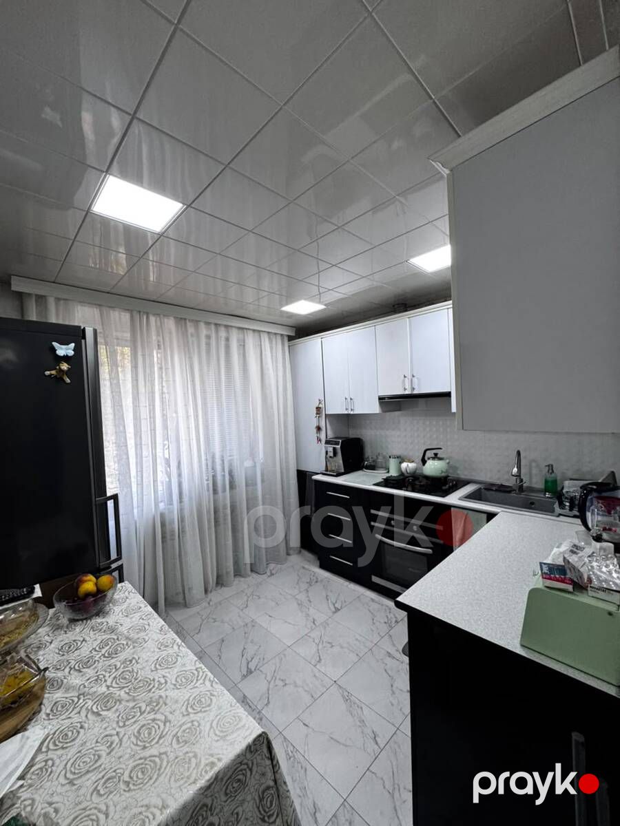 Satılır 2 otaqlı köhnə tikili 55 m² — Mənzil, Bakı (3)