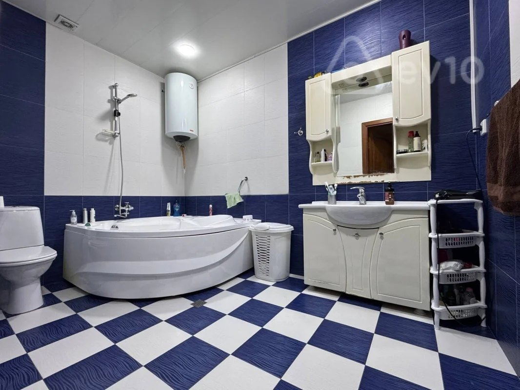 4 otaqlı mənzil, 220 m², Salatın Əsgərova — Mənzil, Bakı (12)