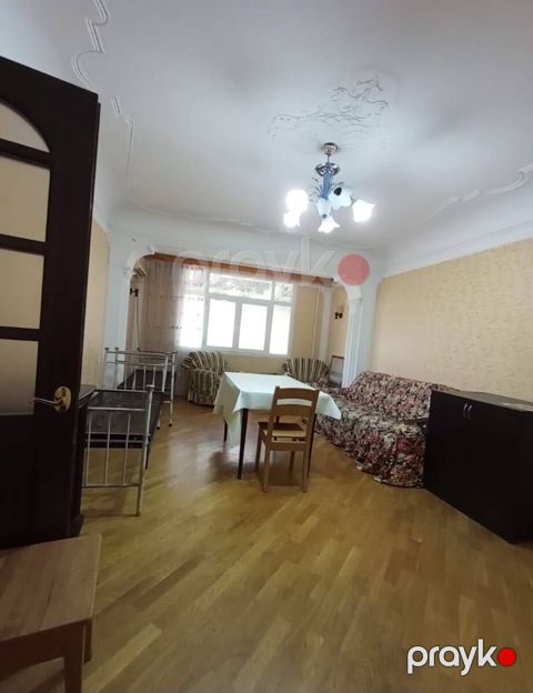 İcarəyə verilir 3 otaqlı köhnə tikili 90 m² — Bakı