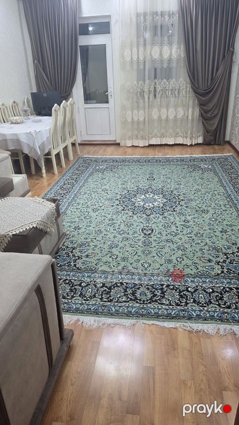 Satılır 4 otaqlı köhnə tikili 110 m² — Bakı