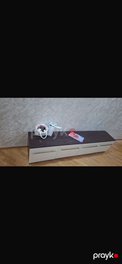 TV altlığı / komod - Minimalist dizaynlı, aşağı profilli TV altlığı — Bakı