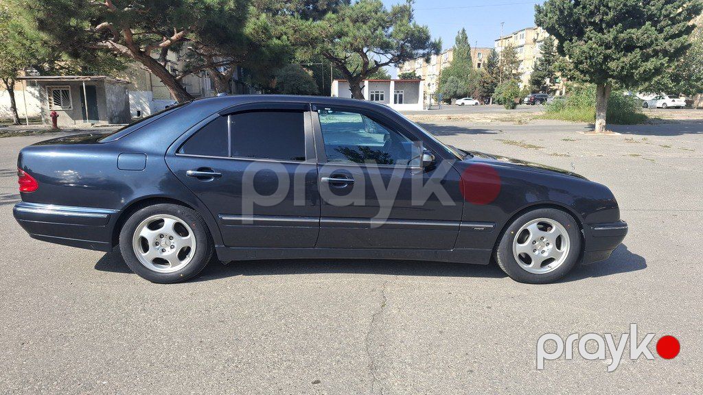 Mercedes E 280, 2.8 L, 2001 il, 250 438 km — Avtomobillər, Bakı (3)