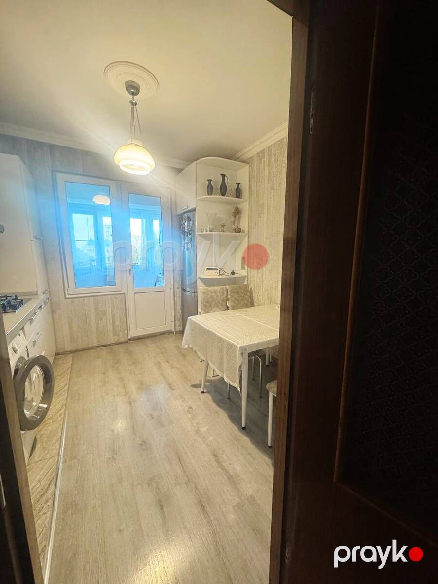 Satılır 4 otaqlı köhnə tikili 85 m² — Mənzil, Bakı (3)