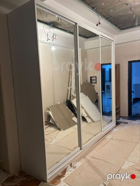 Dehliz dolabı 2 aydı yığılıbev temir olunur deye satılır. Qiymət — Bakı