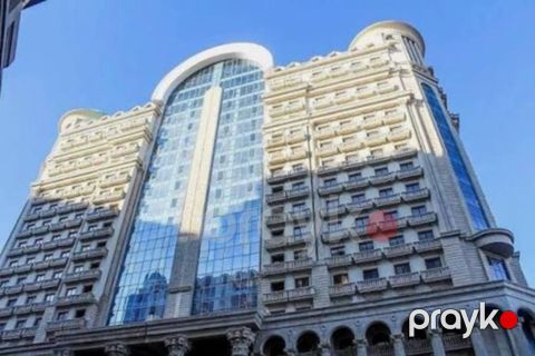 Satılır 4 otaqlı yeni tikili 216 m² — Bakı