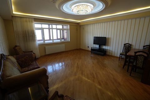 İcarəyə verilir 4 otaqlı yeni tikili 178 m² — Bakı