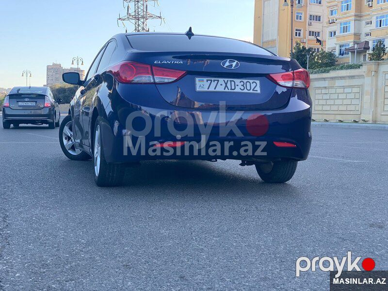 Hyundai Elantra — Minik avtomobili icarəsi, Bakı (7)