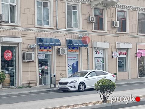 Satılır obyekt 52 m² — Bakı