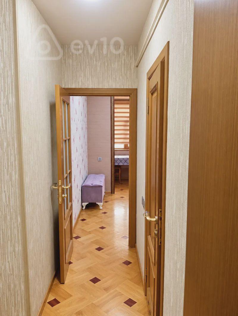 For rent: 2-room apartment (old building), 65 m² — Mənzil, Bakı (8)
