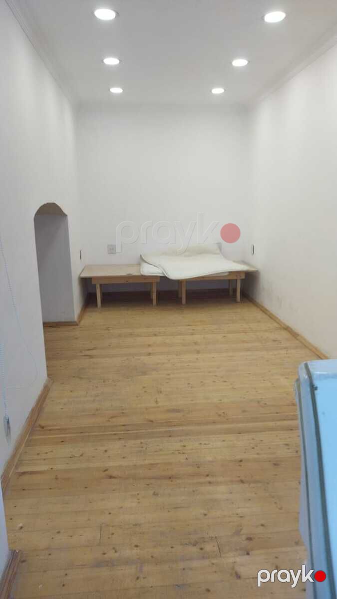 İcarəyə verilir 1 otaqlı köhnə tikili 83 m² — Mənzil, Bakı (7)
