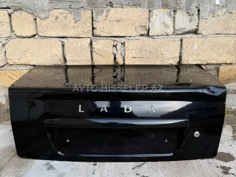 Lada Priora 2170 arxa baqajı — Bakı